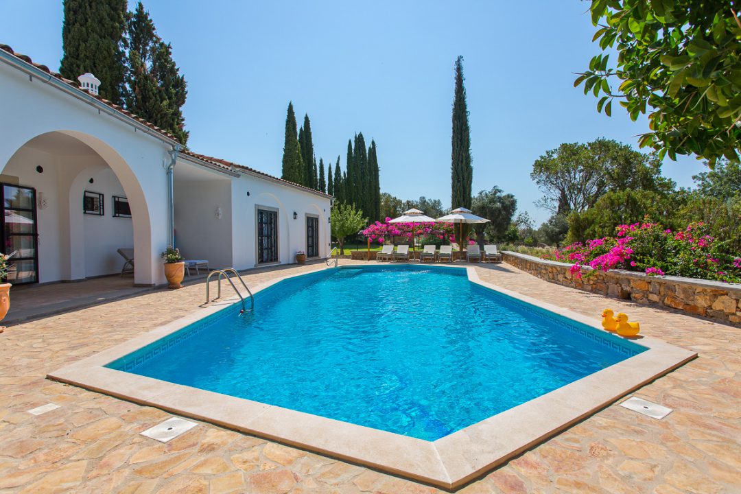 Casa Estoi | Holiday rentals Portugal