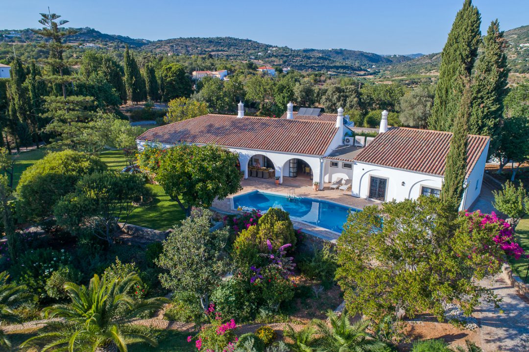 Casa Estoi | Holiday rentals Portugal